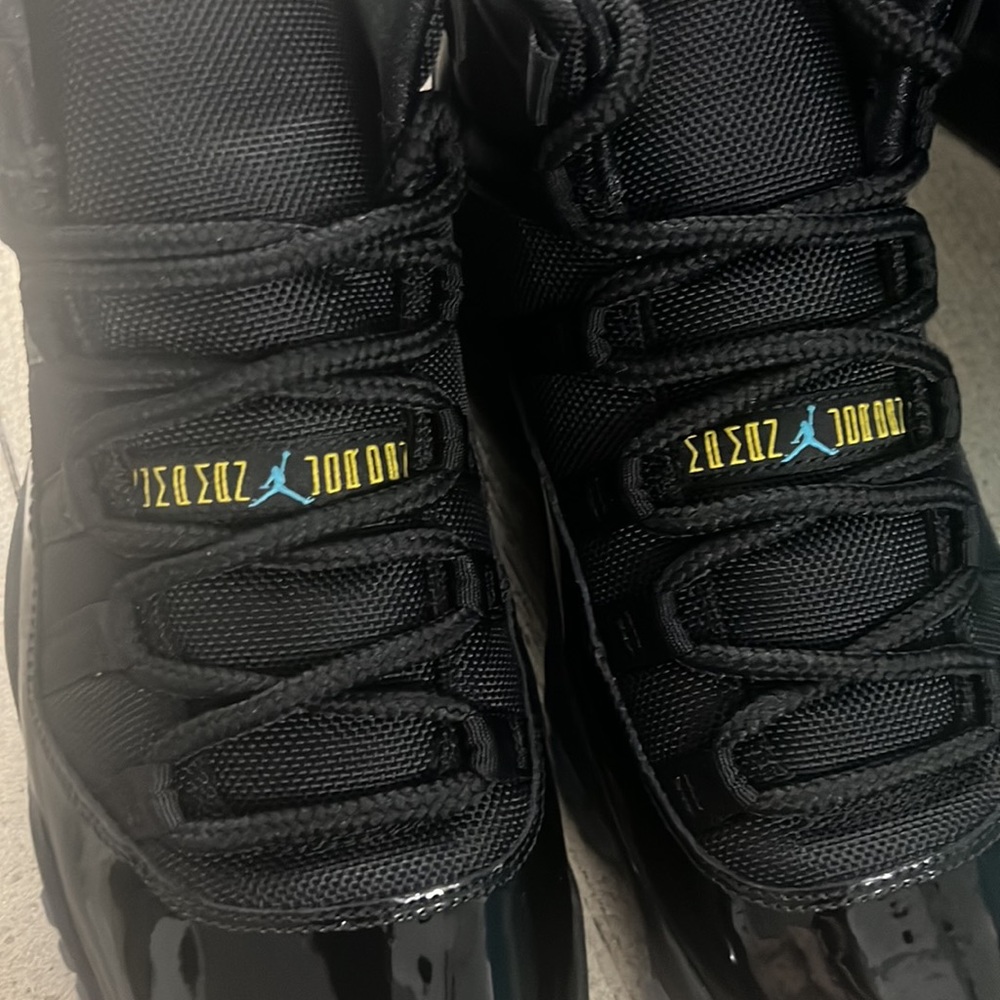 Air Jordan 11 retro black/gamma blue sneakers US 9 - Picture 8 of 8